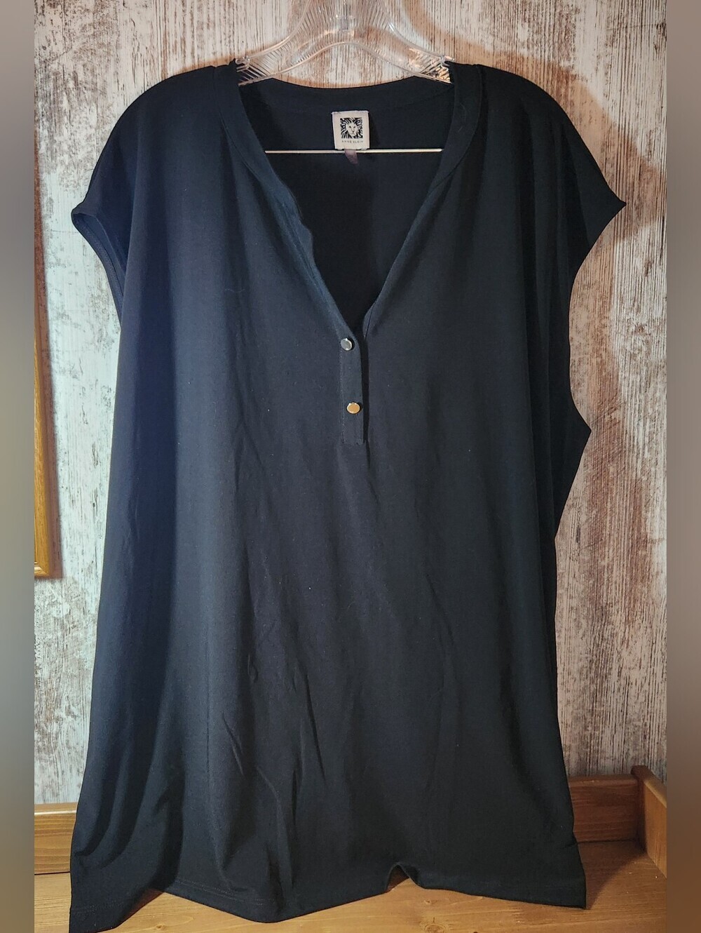 Anne Klein Classic Black Sleeveless Henley Tunic Top